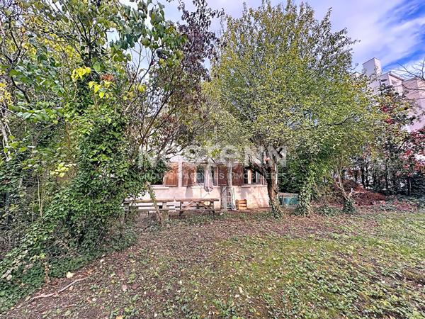 Maison individuelle de 4 Pièces A RENOVER Brossolette - 69500 BRON