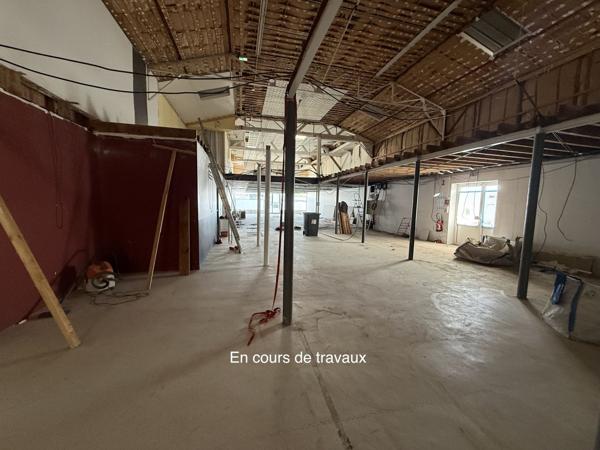 Cellule commerciale 415 m² à LAVAL