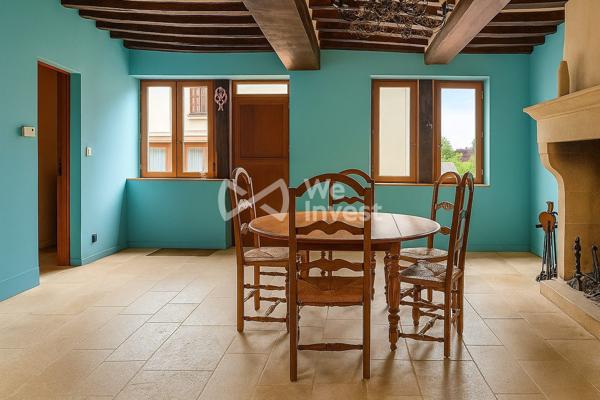 Maison familiale de plus de plus de 215 m² avec salle des fêtes et dépendances.