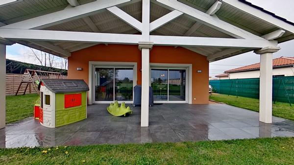 Maison récente de plain-pied de 105m²
