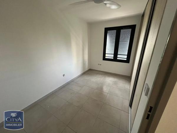 Appartement à louer 3 pièces 64.5m² Saint-Pierre (97410)