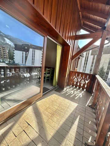Duplex avec terrasses/cave, place de parking en sus