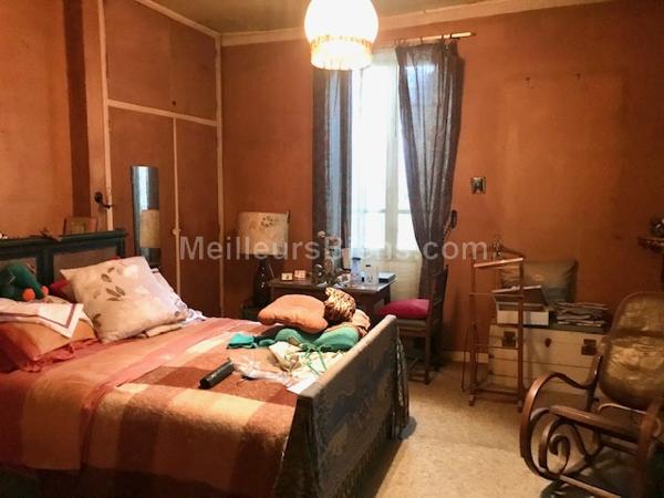 Gasconne de 270m2, à rénover, sur une parcelle de 5000m2