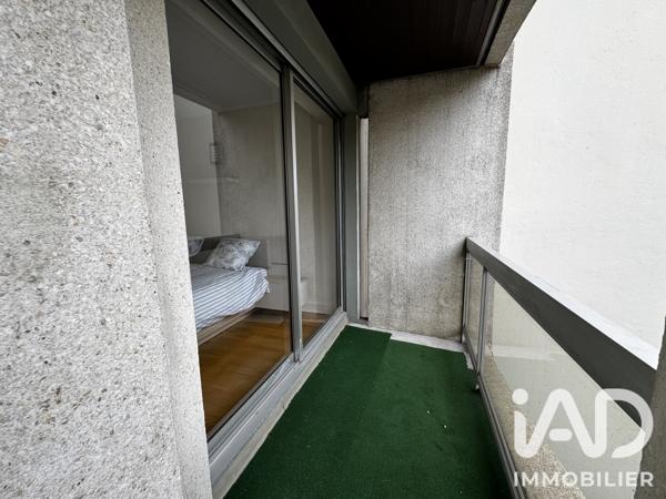 Location appartement 3 pièces 46,52 m² Courbevoie
