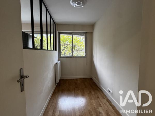 Location appartement 3 pièces 46,52 m² Courbevoie