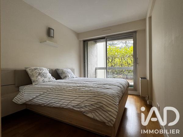 Location appartement 3 pièces 46,52 m² Courbevoie