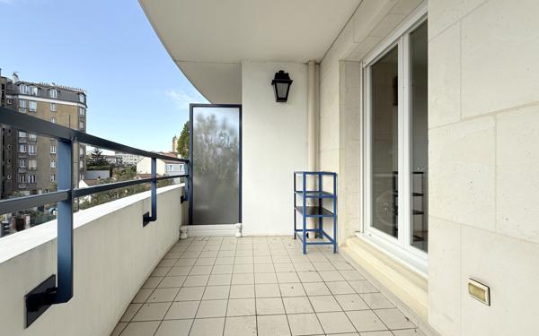 Appartement à vendre    3 pièces • 68,73 m2 Vanves