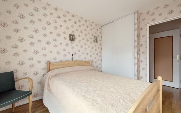 Appartement à vendre    3 pièces • 68,73 m2 Vanves