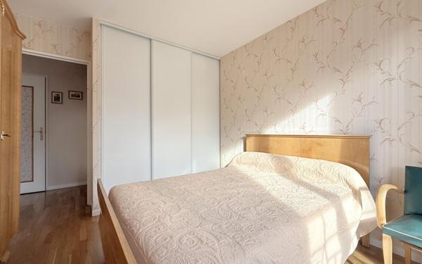 Appartement à vendre    3 pièces • 68,73 m2 Vanves