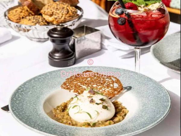 Commerce à vendre 3 pièces de 230 m²