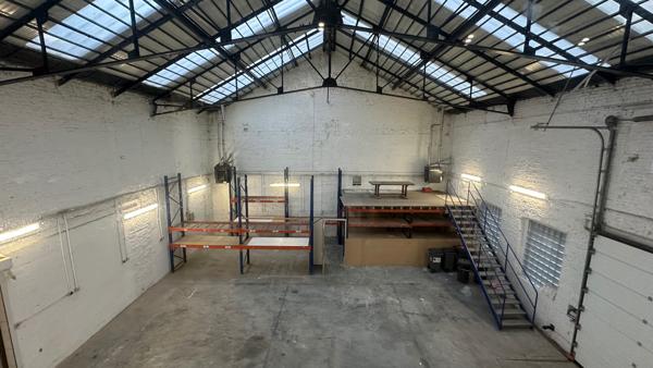 Local d’activité polyvalent de 476 m² à Tourcoing Proche Mouvaux