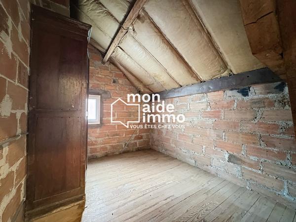 Maison de charme aux vastes volumes avec jardin