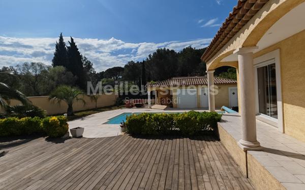 VILLA PLAIN-PIED 200M²ENV / 7 PIECES / TER 1900M² ENV/PISCINE+DEPENDANCE