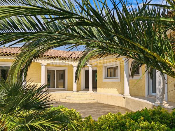 VILLA PLAIN-PIED 200M²ENV / 7 PIECES / TER 1900M² ENV/PISCINE+DEPENDANCE