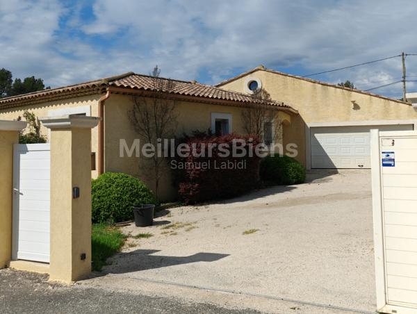 VILLA PLAIN-PIED 200M²ENV / 7 PIECES / TER 1900M² ENV/PISCINE+DEPENDANCE