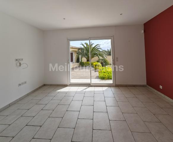 VILLA PLAIN-PIED 200M²ENV / 7 PIECES / TER 1900M² ENV/PISCINE+DEPENDANCE