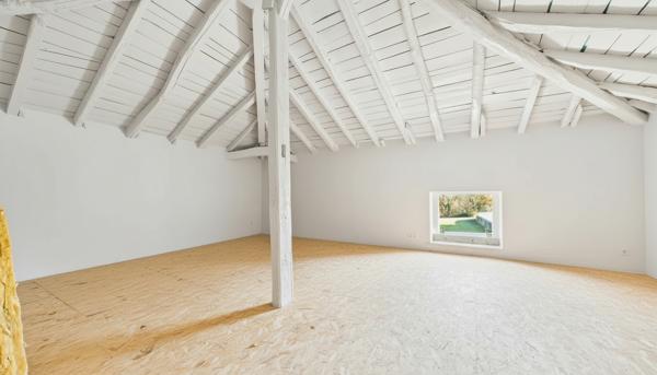 Ancien presbytère du XVIe - 293 m² - Vue montagnes - Fort potentiel Hasparren