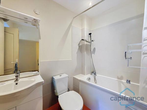 Maison à vendre avec 1 T4 de 80 m2 + 2 T2 de 36 m2 SAINT JEAN DU GARD (30)terrain environ 10719 m2
