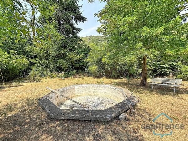 Maison à vendre avec 1 T4 de 80 m2 + 2 T2 de 36 m2 SAINT JEAN DU GARD (30)terrain environ 10719 m2