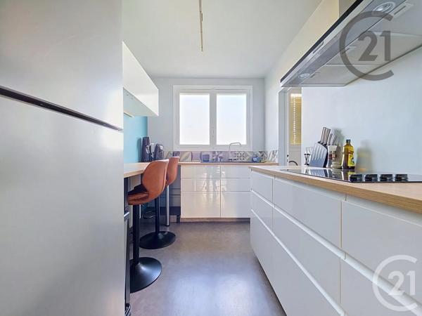 Appartement F4 à vendre  4 pièces - 73,60 m 2   ST ANDRE LES VERGERS  - 10