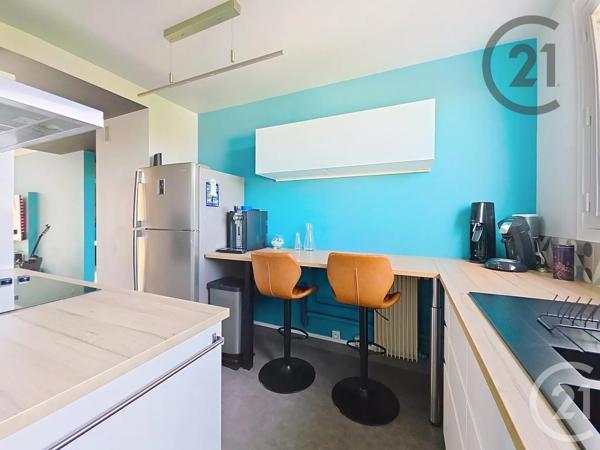 Appartement F4 à vendre  4 pièces - 73,60 m 2   ST ANDRE LES VERGERS  - 10