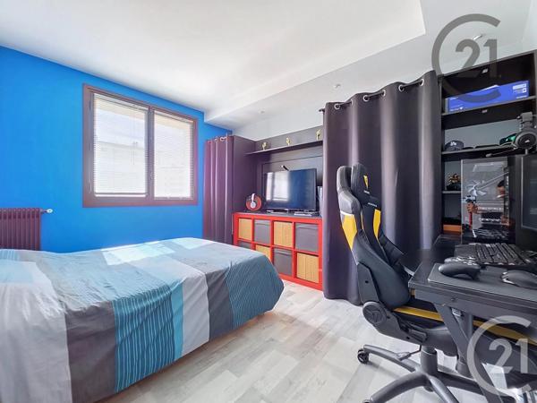 Appartement F4 à vendre  4 pièces - 73,60 m 2   ST ANDRE LES VERGERS  - 10
