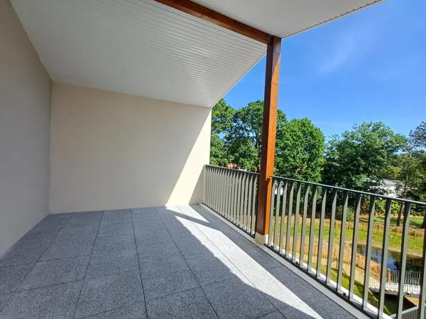 Appartement T2 neuf avec grande terrasse couverte Centre-v
