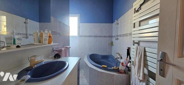 PORNIC, proche centre et écoles, maison 5 chambres sur terrain de plus de 700 m².