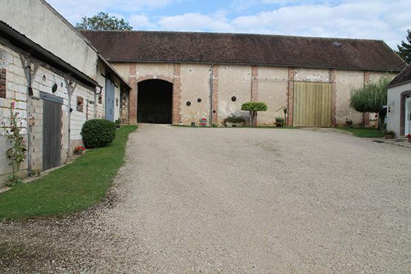 Pailly (89140) Maison Pailly 6 pièce(s) 146 m2