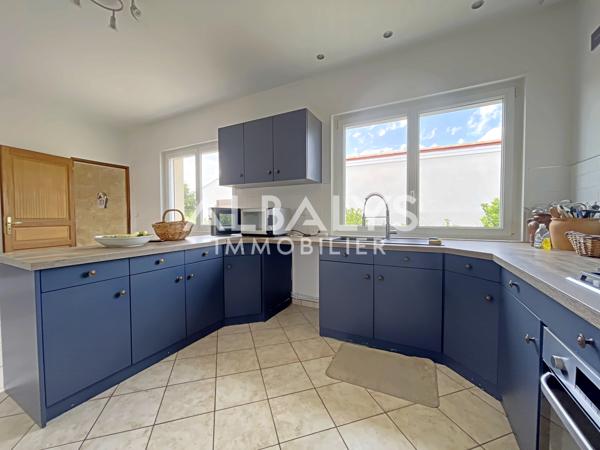 Maison 5 pièce(s) 4 chambre(s) 157 m²