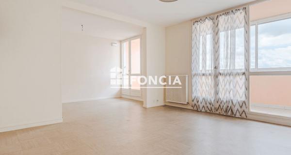 À vendre Appartement 3 pièces 79 m² - Saint-pierre-des-corps 37700