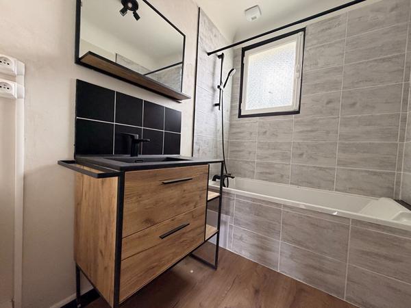 ANGERS ? Maison familiale avec fort potentiel locatif ? Quartier Isoret