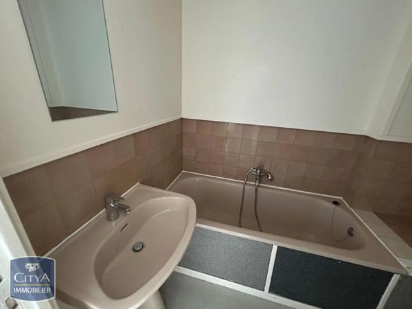 Appartement à louer 1 pièce 16.16m² Saint-Quentin (02100)