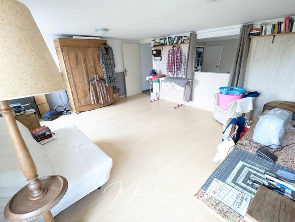 Immeuble à vendre 6 pièces de 240 m²