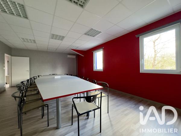 Murs commerciaux  à vendre 830 m² La Couronne