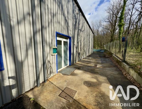 Murs commerciaux  à vendre 830 m² La Couronne