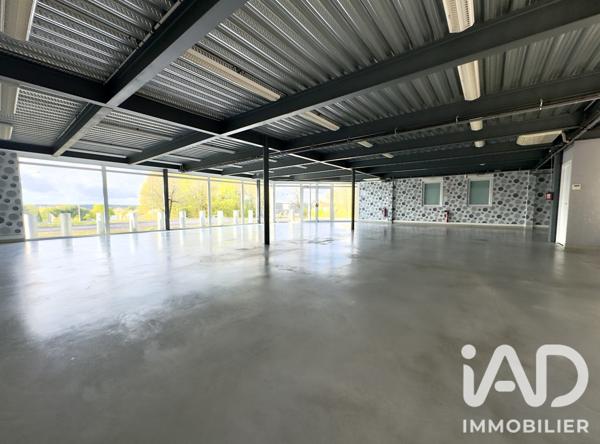 Murs commerciaux  à vendre 830 m² La Couronne
