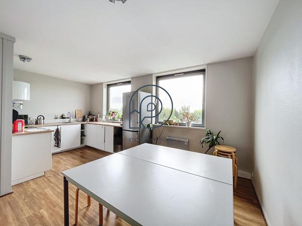 Etage privatif de 378 m2 de bureaux à vendre
