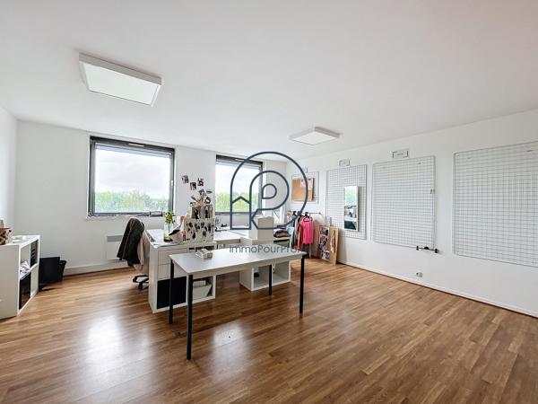 Etage privatif de 378 m2 de bureaux à vendre