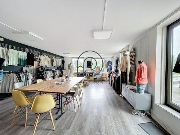 Etage privatif de 378 m2 de bureaux à vendre