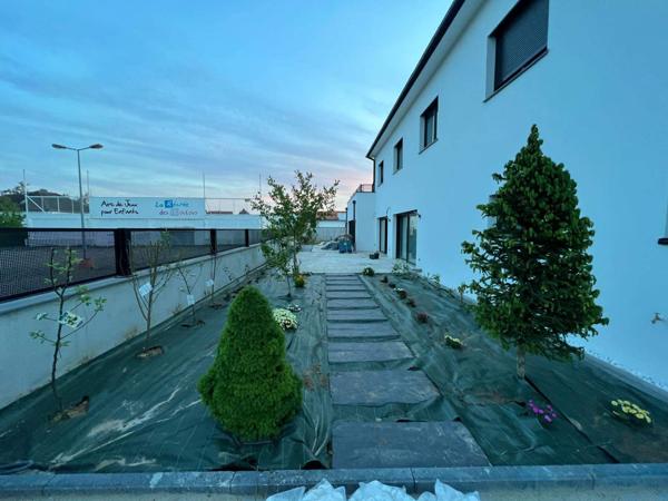 Superbe grande maison de prestige récente avec sa piscine intérieur à BENFELD