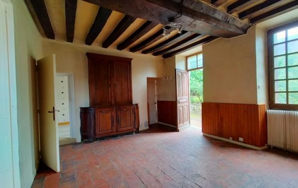 Vente Maison de village ref.7271 ancien prieuré Courcite