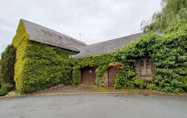 Vente Maison de village ref.7271 ancien prieuré Courcite