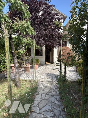 NIORT QUARTIER AVENUE DE LA ROCHELLE, maison de ville de 95 m²
