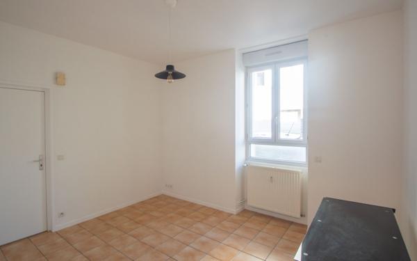 Appartement à louer    1 pièce • 21,63 m2 Pau