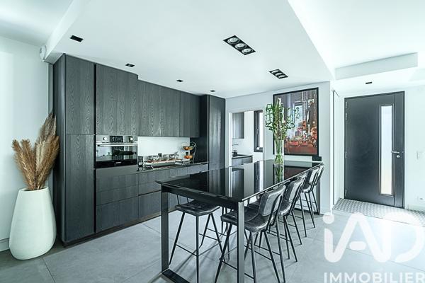 Maison à vendre 6 pièces 153 m² Fontenay-sous-Bois