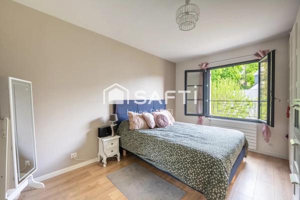 Maison contemporaine 7 pièces de 156 m2 à Saint-Germain-en-Laye