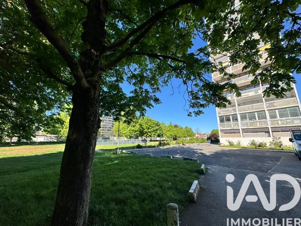 Appartement à vendre 4 pièces 68,53 m² Évry-Courcouronnes