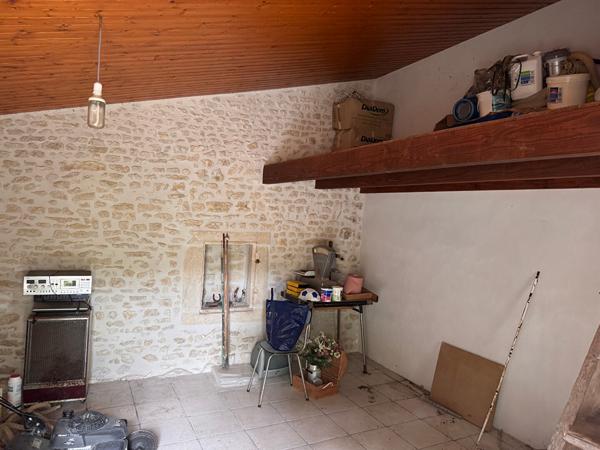 Maison Puy Du Lac 8 pièce(s) 168.71 m2