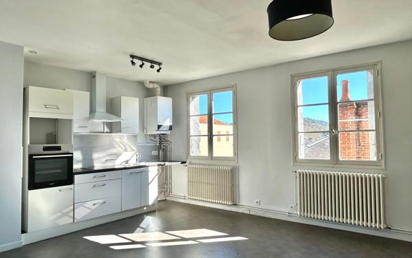 Appartement à louer    4 pièces •  Périgueux